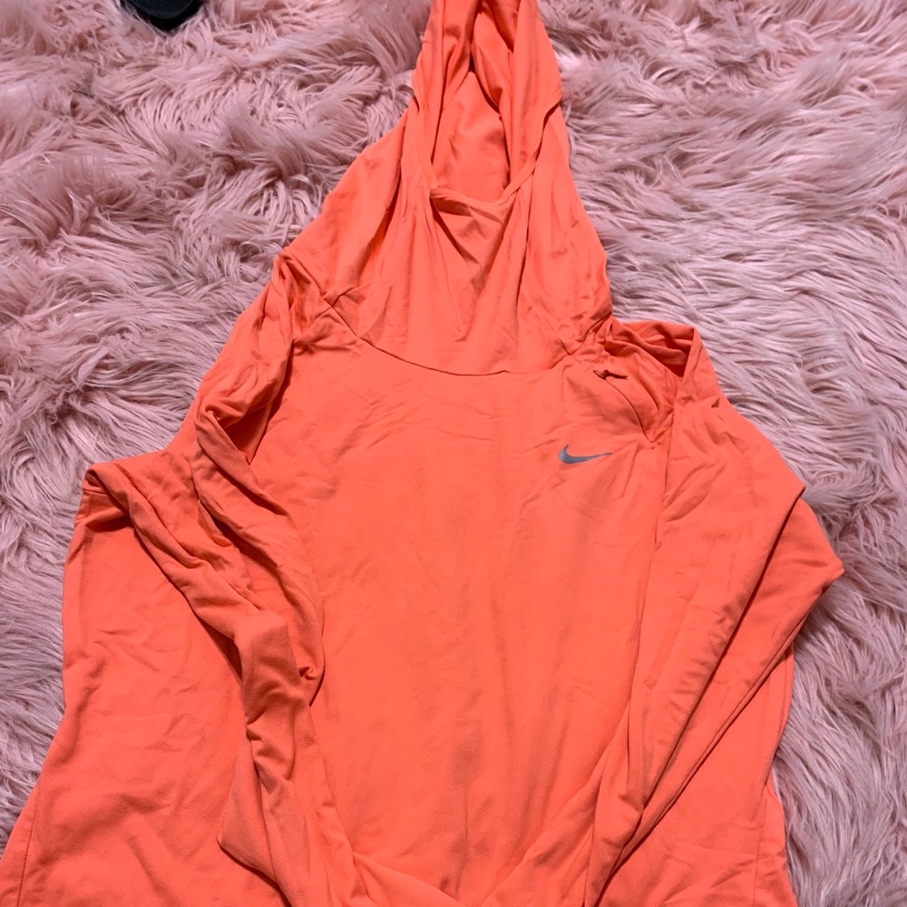 Nike dri fit pullover